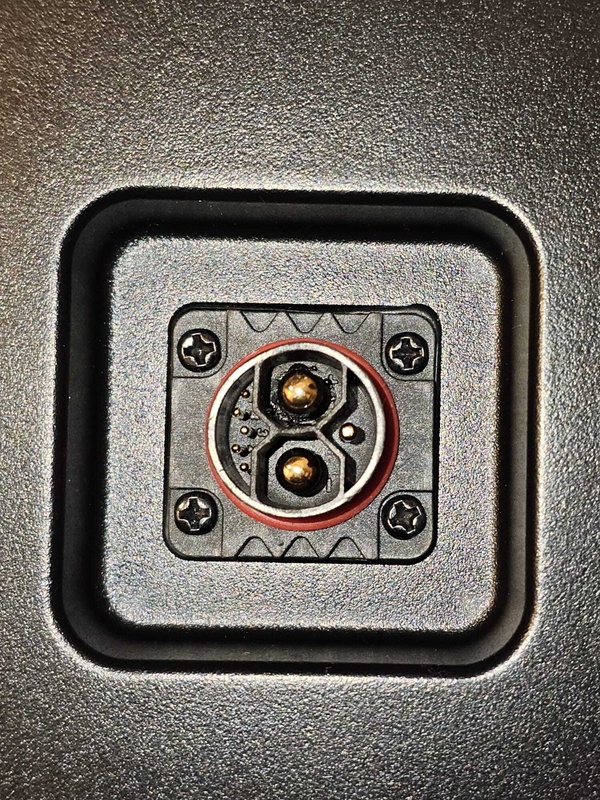 Afbeeldingslocatie: https://tweakers.net/i/IJphakKmsrLQn9Jp-vHcFBXHkYo=/x800/filters:strip_icc():strip_exif()/f/image/oBaCViIjQePfaowCHFi4R8xK.jpg?f=fotoalbum_large