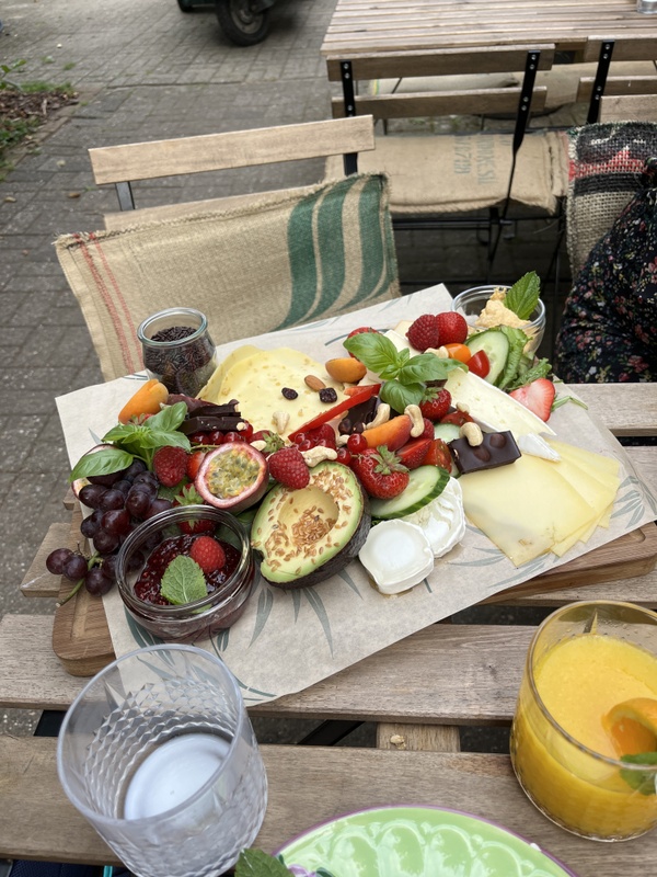 Afbeeldingslocatie: https://tweakers.net/i/IKO4l-itsxhGdDiumpVVf4R57GQ=/x800/filters:strip_icc():strip_exif()/f/image/8ZjD613egwSRNILHCCIULanp.jpg?f=fotoalbum_large