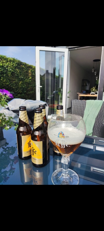 Afbeeldingslocatie: https://tweakers.net/i/IP7PZ4f8piOMjxTRGxIjf4VRf9Q=/x800/filters:strip_icc():strip_exif()/f/image/KklbGqFZ0xN0DiQnFpYR4OOy.jpg?f=fotoalbum_large