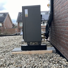 Afbeeldingslocatie: https://tweakers.net/i/IQWs7GipGsYoBI3p8Vyo4wwnQdA=/232x232/filters:strip_icc():strip_exif()/f/image/XQisF5n7yysoYcjnJCl8bNwY.jpg?f=fotoalbum_tile