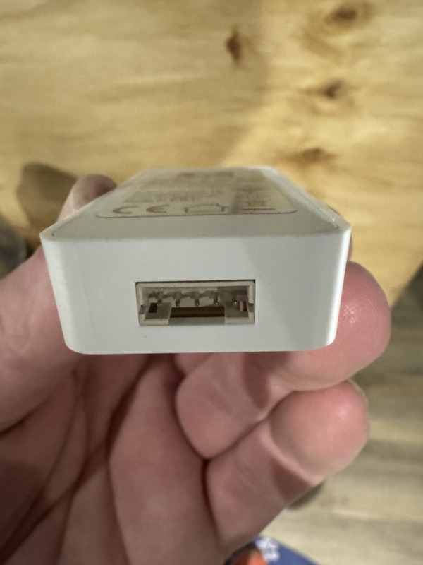 Afbeeldingslocatie: https://tweakers.net/i/IR6ncSzpWGJ3-aTWnAJHxyvar08=/x800/filters:strip_icc():strip_exif()/f/image/Asm6FH4TbO7my3DvCRFHp8nq.jpg?f=fotoalbum_large