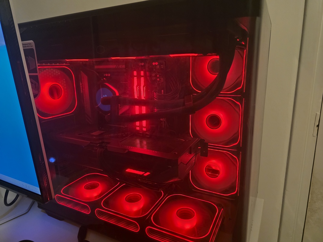 Gaming pc rtx 5070 ryzen 7 9800x3d 32gb ddr5 ram 2tb aangeboden - Vraag ...