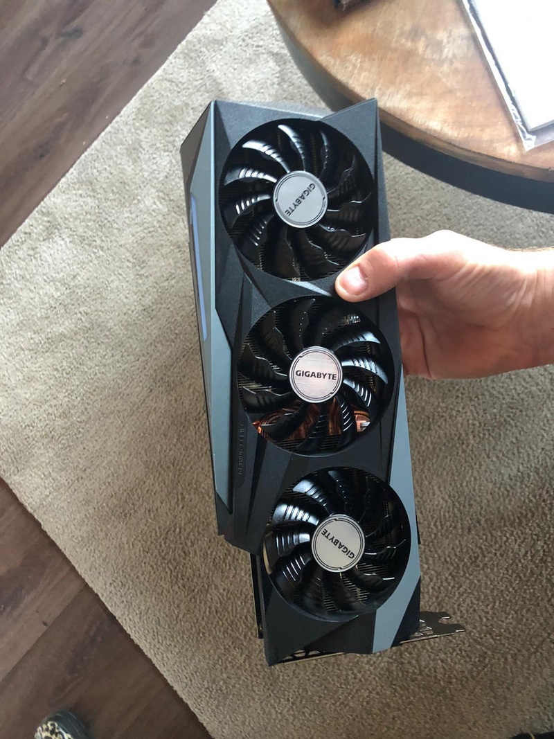 Afbeeldingslocatie: https://tweakers.net/i/IWDRU3_T-7w_EwL2UClkCeEhp0I=/800x/filters:strip_icc():strip_exif()/f/image/yT2tNBWR8Rje4YGbS3TBY6Nc.jpg?f=fotoalbum_large