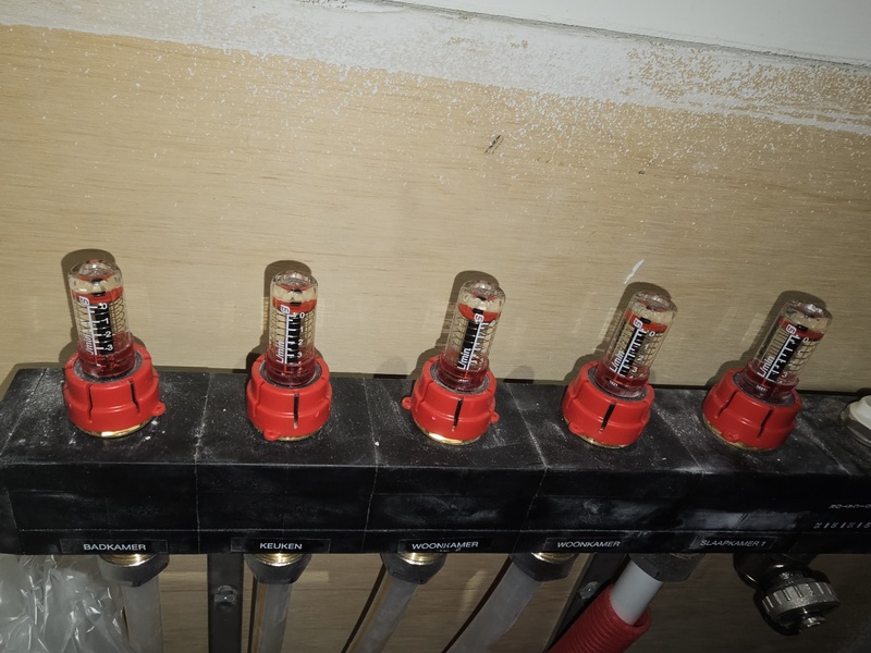 Afbeeldingslocatie: https://tweakers.net/i/IWkbdOz2kptSjpLMxSHA1T6Zk1I=/800x/filters:strip_icc():strip_exif()/f/image/qqe5XcHsYeDoCzTQoiJ3M7xX.jpg?f=fotoalbum_large