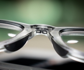 De brillenkoker van de Ray-Ban Meta (Gen 2)