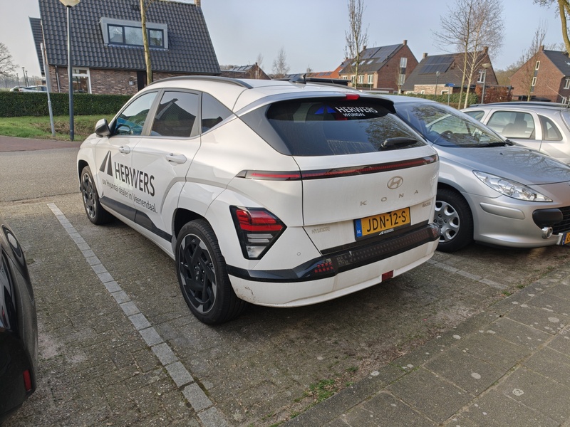 Afbeeldingslocatie: https://tweakers.net/i/IaH1P18UuGLOalvtOgmOR6_MCtk=/800x/filters:strip_icc():strip_exif()/f/image/AmPiGRlqkIT8eeQuPZpoh8Ep.jpg?f=fotoalbum_large