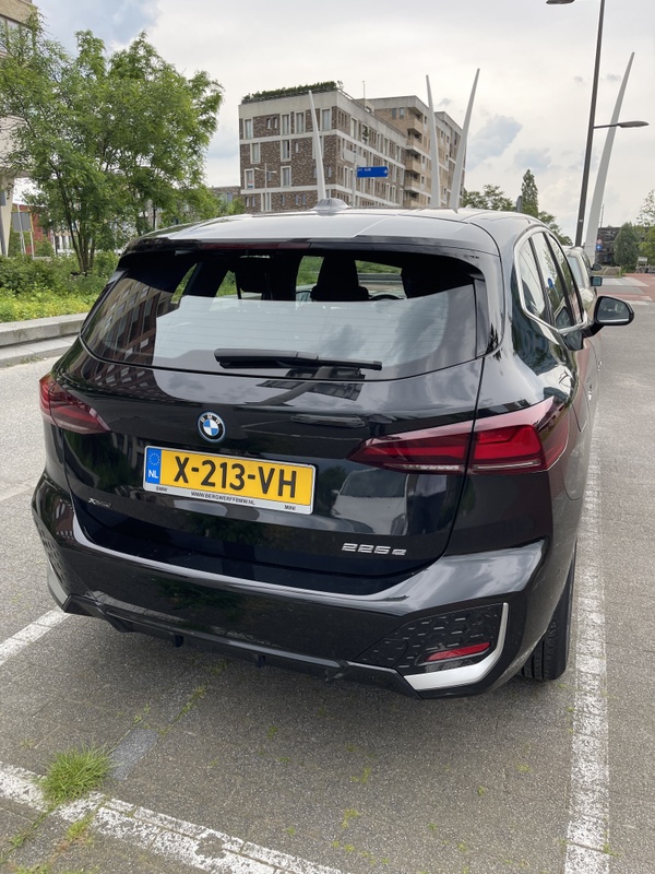 Afbeeldingslocatie: https://tweakers.net/i/IatYsSRKHC9nV3d-8V5YjLj6jtw=/x800/filters:strip_icc():strip_exif()/f/image/bSySM0ToPt0XAWyhwwsBAX22.jpg?f=fotoalbum_large