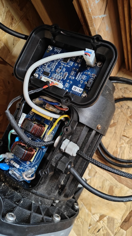Afbeeldingslocatie: https://tweakers.net/i/Ib7l0HQ4_Otq_6gu6xlJk7LCEXQ=/x800/filters:strip_icc():strip_exif()/f/image/Vu78KBA6FOAAyIMRiVslbIKV.jpg?f=fotoalbum_large