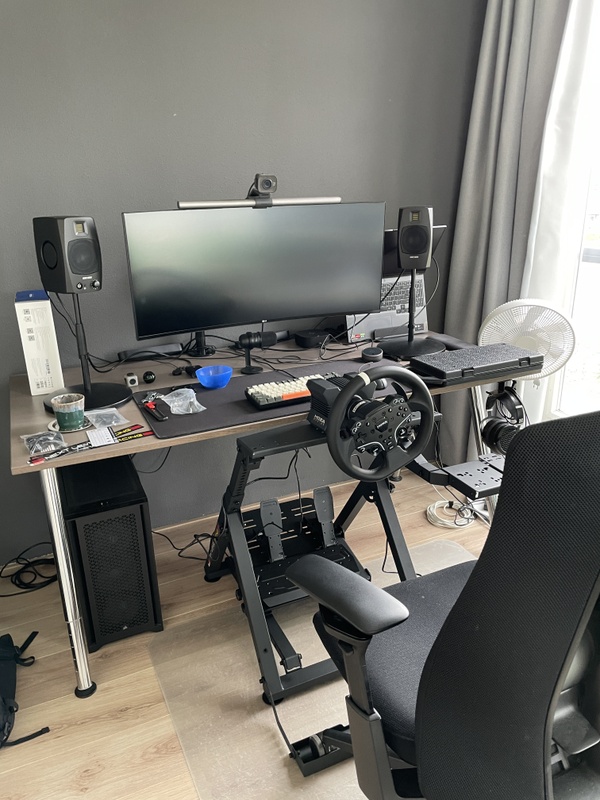 Afbeeldingslocatie: https://tweakers.net/i/IbzFXyvAdkaKMLlxZLUbSDtc1hQ=/x800/filters:strip_icc():strip_exif()/f/image/0fdAuS62ET4p4m65xE67HCu2.jpg?f=fotoalbum_large