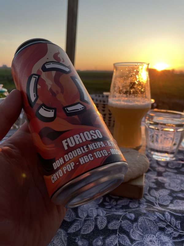 Afbeeldingslocatie: https://tweakers.net/i/IckkmyVj8MK24B3Xy8cNAuhCvEM=/x800/filters:strip_icc():strip_exif()/f/image/gn3pzfaZgd8rjBMvZ17jXXNh.jpg?f=fotoalbum_large