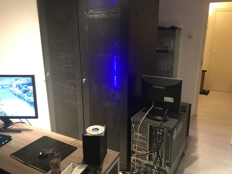 Afbeeldingslocatie: https://tweakers.net/i/Iddn3mcXMlYJTFlQz3_lf-Cs5gc=/800x/filters:strip_icc():strip_exif()/f/image/ZSqqVdS0shS7qAe3QkqcKntS.jpg?f=fotoalbum_large