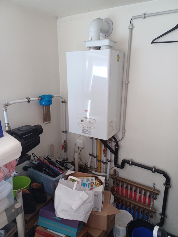 Afbeeldingslocatie: https://tweakers.net/i/Ie3DPrEx-cQPaLg_1D5X-4Xu2mE=/x800/filters:strip_icc():strip_exif()/f/image/OE1PYq6pywDhFGzynI3XW56i.jpg?f=fotoalbum_large