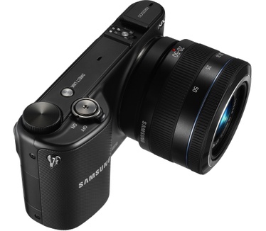 Samsung NX2020 + 20-50mm f/3.5-5.6 ED II NX Zwart