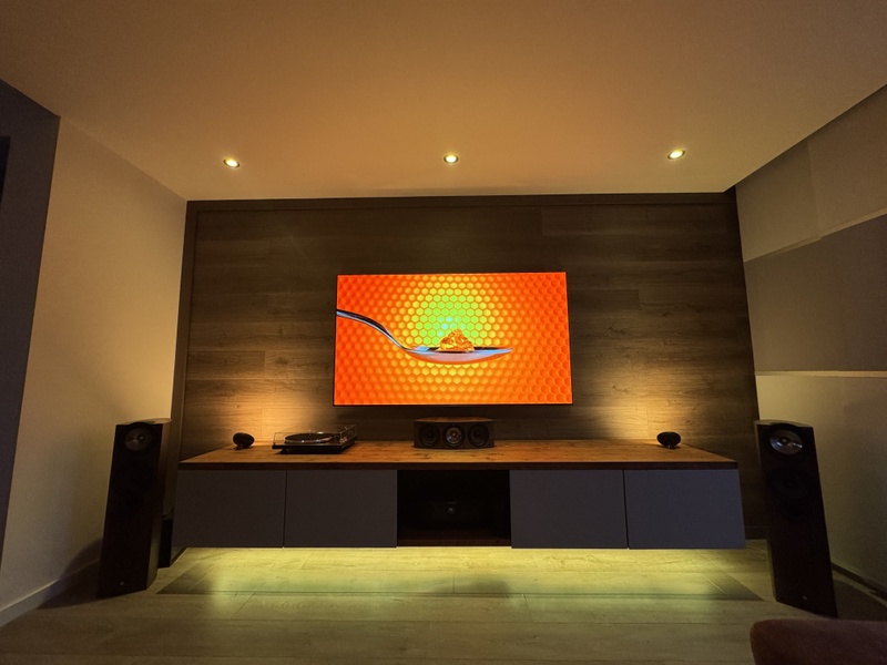 Afbeeldingslocatie: https://tweakers.net/i/Ih9RC1n6u5gcqjfCW4jKPHEVbLg=/800x/filters:strip_icc():strip_exif()/f/image/Rjr3y82jbnliZHHxJjBLavGy.jpg?f=fotoalbum_large