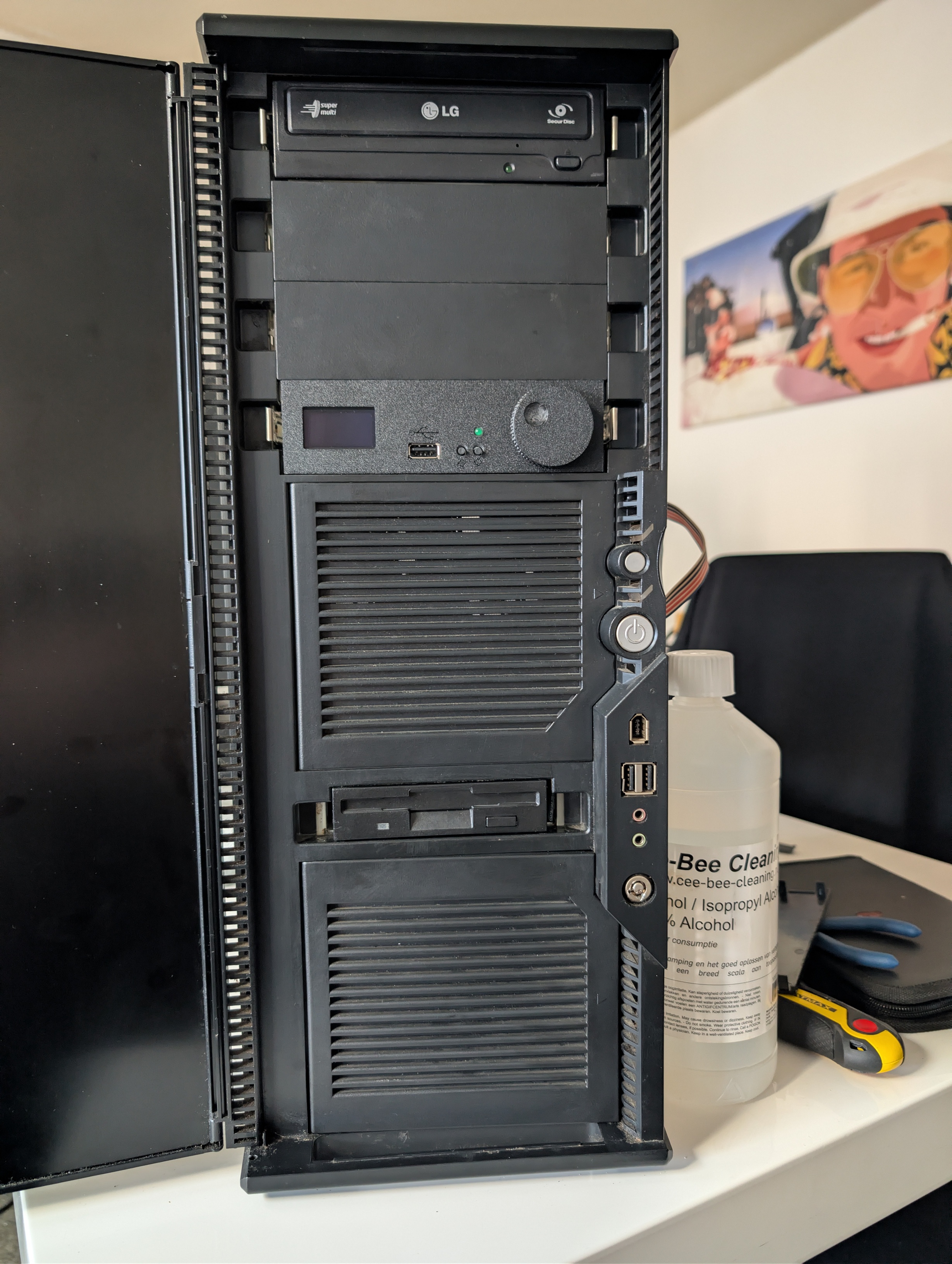 Afbeeldingslocatie: https://tweakers.net/i/IiEWwxeHPgPILHbpeohnv_43kB4=/fit-in/4920x3264/filters:max_bytes(3145728):no_upscale():strip_icc():strip_exif()/f/image/LGYNbMPKeLgXbat9FEKYesfE.jpg?f=user_large