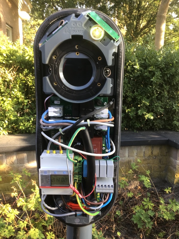 Afbeeldingslocatie: https://tweakers.net/i/Ij65mdWV_ycbOk3_htzbMfGBKjY=/x800/filters:strip_icc():strip_exif()/f/image/T0cMXf5wHXLKvFIsofgIMY2B.jpg?f=fotoalbum_large