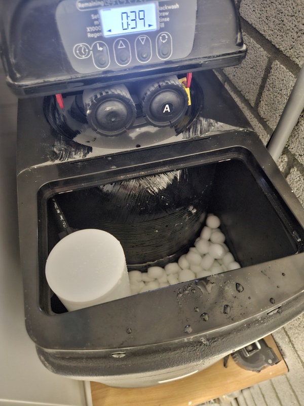 Afbeeldingslocatie: https://tweakers.net/i/IlL7aP--wfRWX2nbU0C3-levHdM=/x800/filters:strip_icc():strip_exif()/f/image/RlU4kMbVl4FFcDPwUVaNNO6S.jpg?f=fotoalbum_large