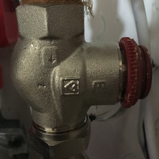 Afbeeldingslocatie: https://tweakers.net/i/IoWvSDuVs2qjMFhNwM8sV_k00Ro=/232x232/filters:strip_icc():strip_exif()/f/image/DGH0a7so9YttttPJ03elkNWs.jpg?f=fotoalbum_tile