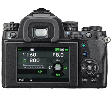 Pentax KP + 18-135 mm