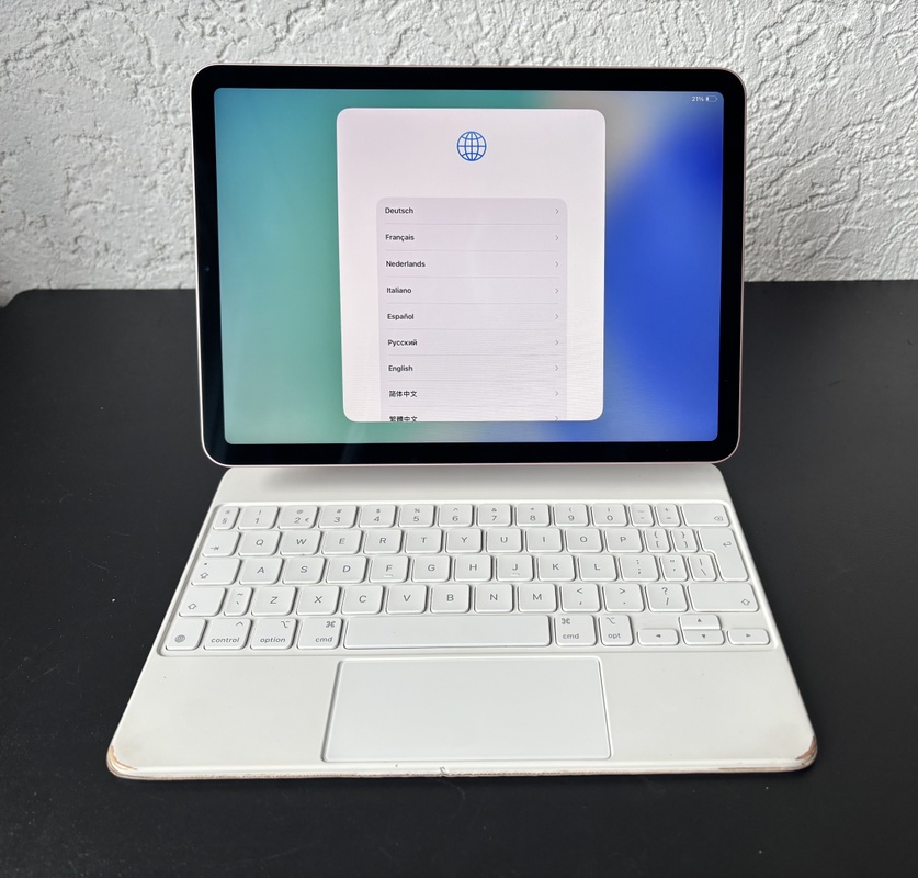 Apple iPad Air (2020) Wi-Fi 64GB Rosé Goud + Apple Magic Keyboard