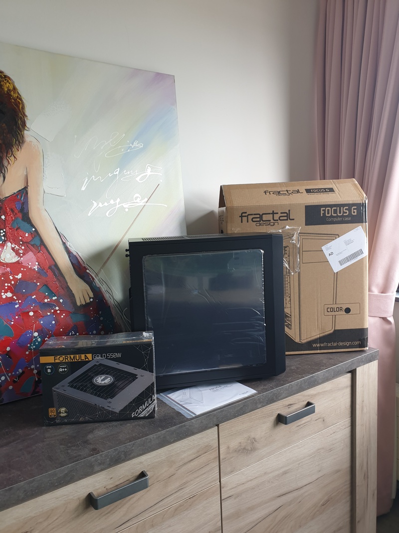 Afbeeldingslocatie: https://tweakers.net/i/IpdBn5fOYOttv4GY-Rv9PXjqSVk=/800x/filters:strip_icc():strip_exif()/f/image/32yroaXnDl4iR8xBIuePgXfN.jpg?f=fotoalbum_large