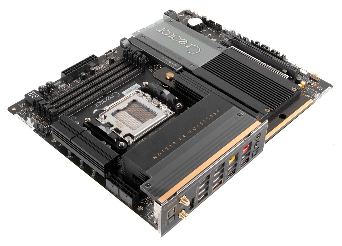 ASRock X870 Taichi Creator-moederbord Review - Tweakers
