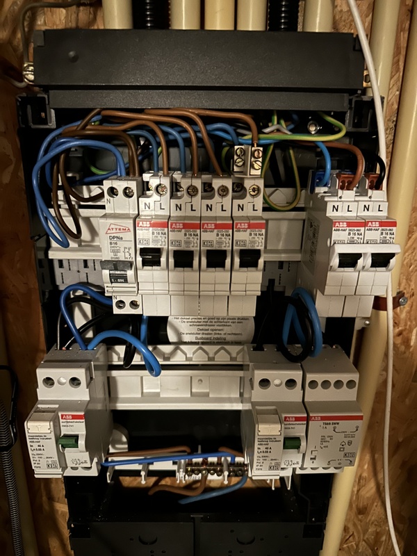 Afbeeldingslocatie: https://tweakers.net/i/Isp9HCgJFzr2GrS-Ua_04EmRMxQ=/x800/filters:strip_icc():strip_exif()/f/image/G7bZRkcLYOA69RFhPkNcLeOa.jpg?f=fotoalbum_large