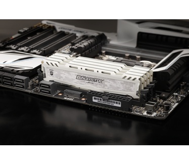 Crucial Ballistix Sport LT BLS2K16G4D32AESC