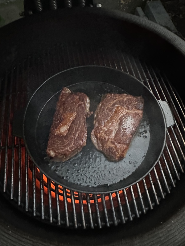 Afbeeldingslocatie: https://tweakers.net/i/IwGLkp_bnWycHPFfAEDMpEdSa-c=/x800/filters:strip_icc():strip_exif()/f/image/jwOz59gOEaknQil57C5TvK1o.jpg?f=fotoalbum_large