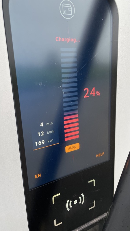 Afbeeldingslocatie: https://tweakers.net/i/J-eOyMY9_UVxHLOaTuoYqvmuuiQ=/x800/filters:strip_icc():strip_exif()/f/image/ebhQsluiK5B3iBTXPfqDm8Sf.jpg?f=fotoalbum_large