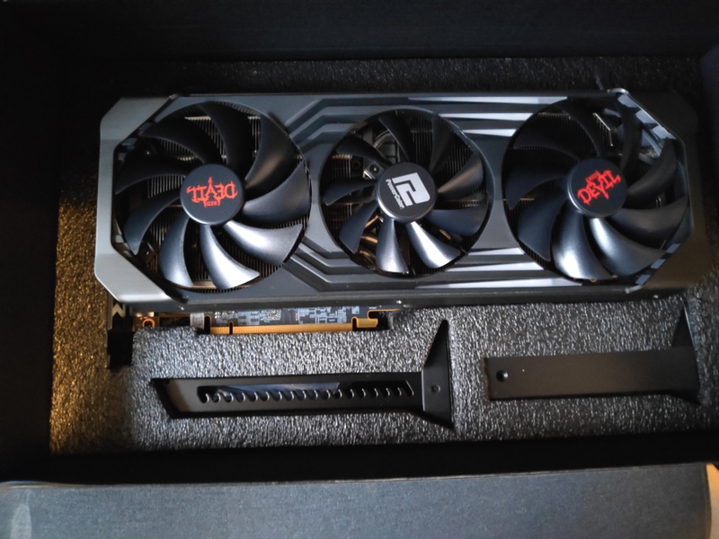 Afbeeldingslocatie: https://tweakers.net/i/J-pUlXSOwUORbIvh6r_6yBma8m8=/800x/filters:strip_icc():strip_exif()/f/image/oEVK2T4suEgtt0Tq6Gby36nu.jpg?f=fotoalbum_large