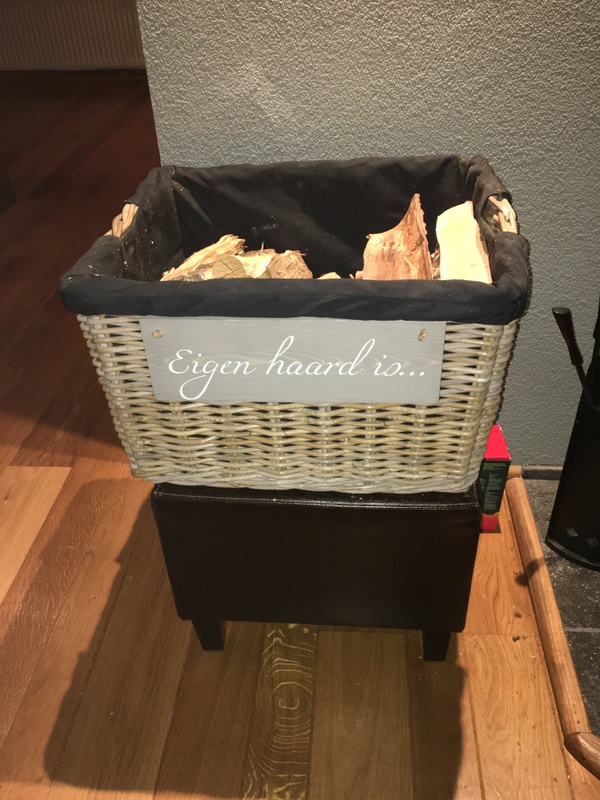 Afbeeldingslocatie: https://tweakers.net/i/J0086TP1IDisz8wb-z8M4OmB2TE=/x800/filters:strip_icc():strip_exif()/f/image/g9oayilN8Y5KwAsoJ3Wj7pm1.jpg?f=fotoalbum_large