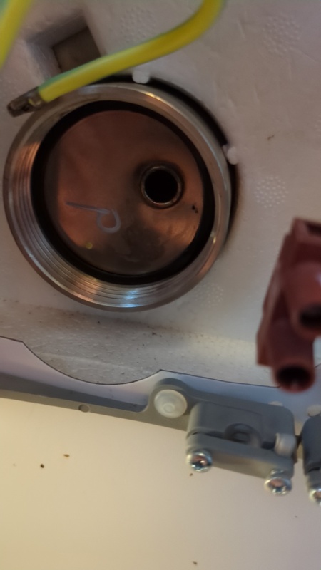 Afbeeldingslocatie: https://tweakers.net/i/J1E_pshn3KNLG_6vxAEC3_iC8B0=/x800/filters:strip_icc():strip_exif()/f/image/9Bp56dgAyw7ScA37xenMtr9z.jpg?f=fotoalbum_large