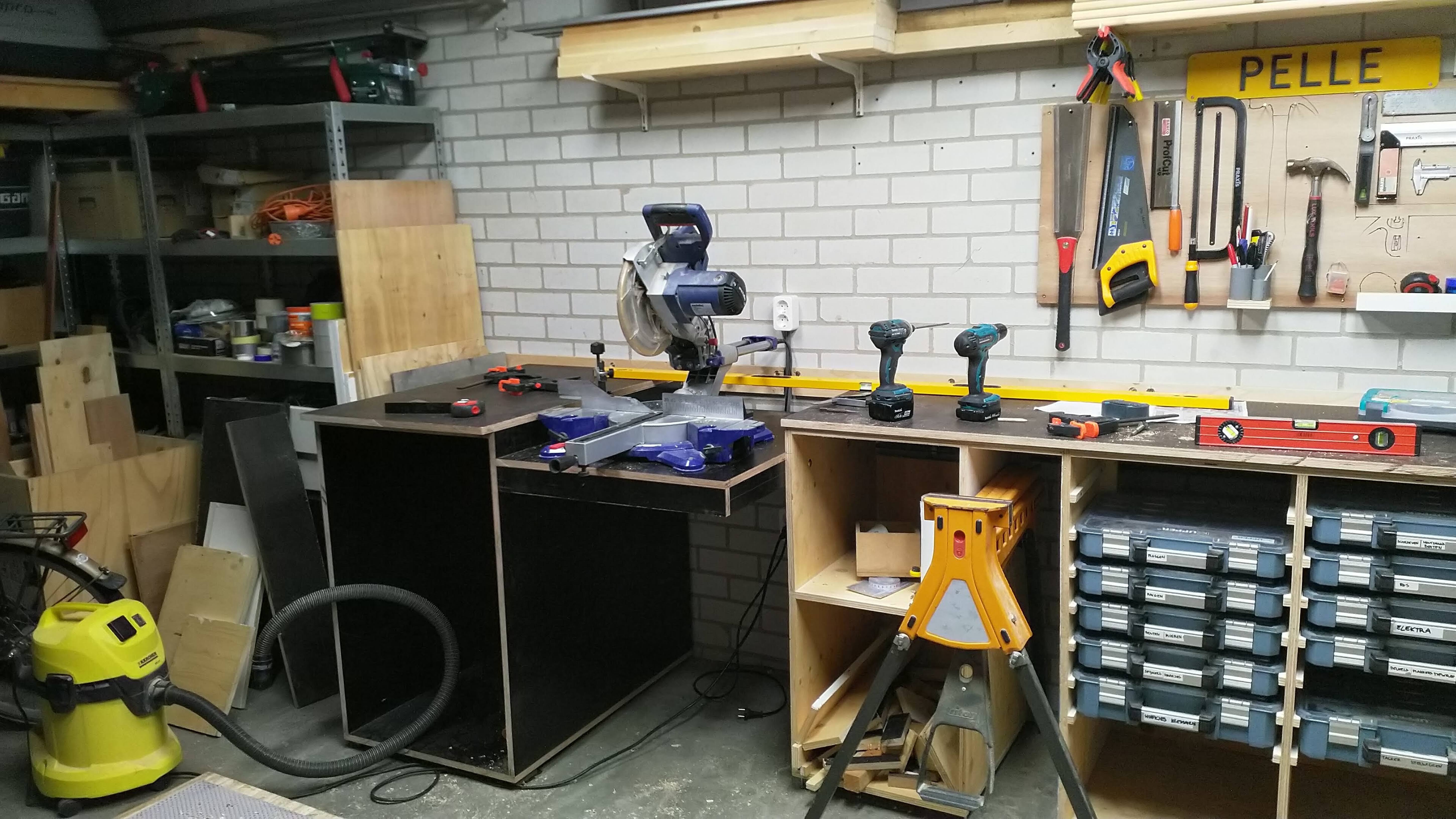 Afbeeldingslocatie: https://tweakers.net/i/J2MjC5dwclkpWjn6V35Tddlv51s=/full-fit-in/4920x3264/filters:max_bytes(3145728):no_upscale():strip_icc():fill(white):strip_exif()/f/image/RVCxHCbFcohHGowmxfGVNPVo.jpg?f=user_large