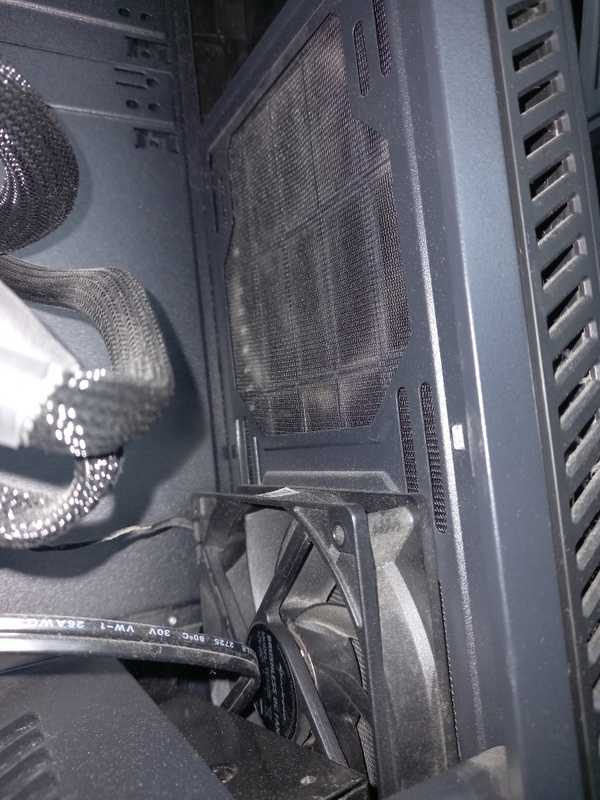 Afbeeldingslocatie: https://tweakers.net/i/J2qRPGX0XigWtA02aIXq6ZzjeFw=/x800/filters:strip_icc():strip_exif()/f/image/YpeT1DdwsBOY3RufWh7gpRVY.jpg?f=fotoalbum_large