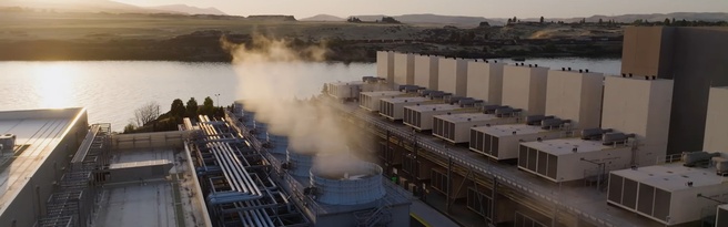 Google-datacenter in Oregon, water. Bron: Google