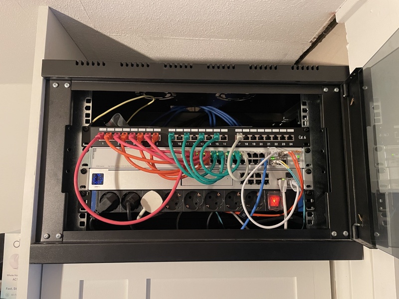 Afbeeldingslocatie: https://tweakers.net/i/J4E0J9lzkSt0r_lhzpYBtLR4stc=/800x/filters:strip_icc():strip_exif()/f/image/1yHcopI4NVd0Mcvnu5eqMMzh.jpg?f=fotoalbum_large