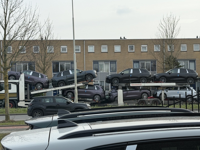 Afbeeldingslocatie: https://tweakers.net/i/J5ds-JH9TB1_V7aSOsxwI-nRNyw=/800x/filters:strip_icc():strip_exif()/f/image/taNbAHlflrY9kFZePgWf8AWE.jpg?f=fotoalbum_large