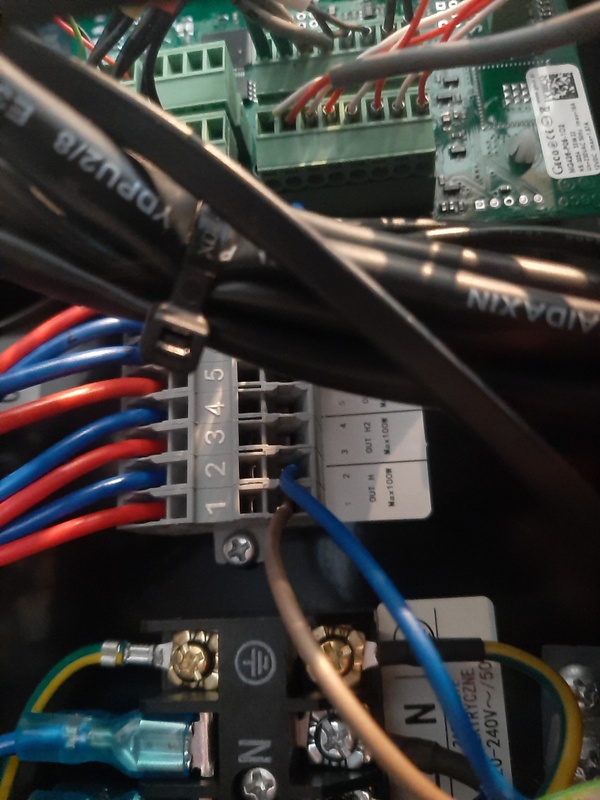 Afbeeldingslocatie: https://tweakers.net/i/J6ypuOwJ5sStN76ss2fy9N9N4Ko=/x800/filters:strip_icc():strip_exif()/f/image/4o8XvHx18P36ShnYopICHJAG.jpg?f=fotoalbum_large