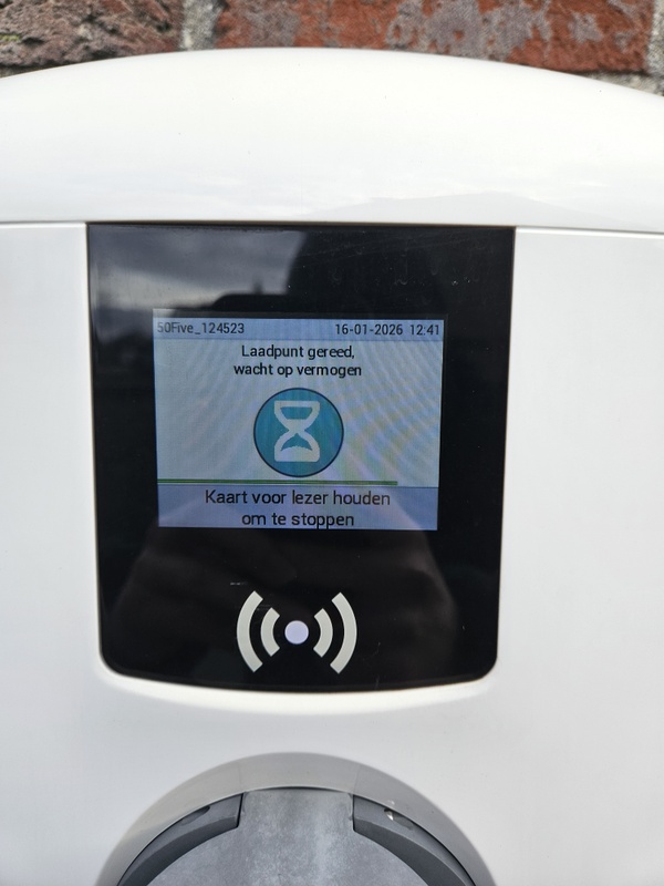 Afbeeldingslocatie: https://tweakers.net/i/JIDuRqwtEnWSSD2frfeXzdq0fUc=/x800/filters:strip_icc():strip_exif()/f/image/odESAF7Ihnml7SUDBaav4nXD.jpg?f=fotoalbum_large