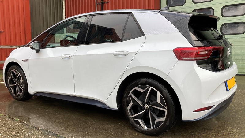 Afbeeldingslocatie: https://tweakers.net/i/JJIkzpAyKtAlmkVOGyR595s7DCE=/800x/filters:strip_icc():strip_exif()/f/image/bcgX9FbPNVLfdhnNnyApYAYO.jpg?f=fotoalbum_large