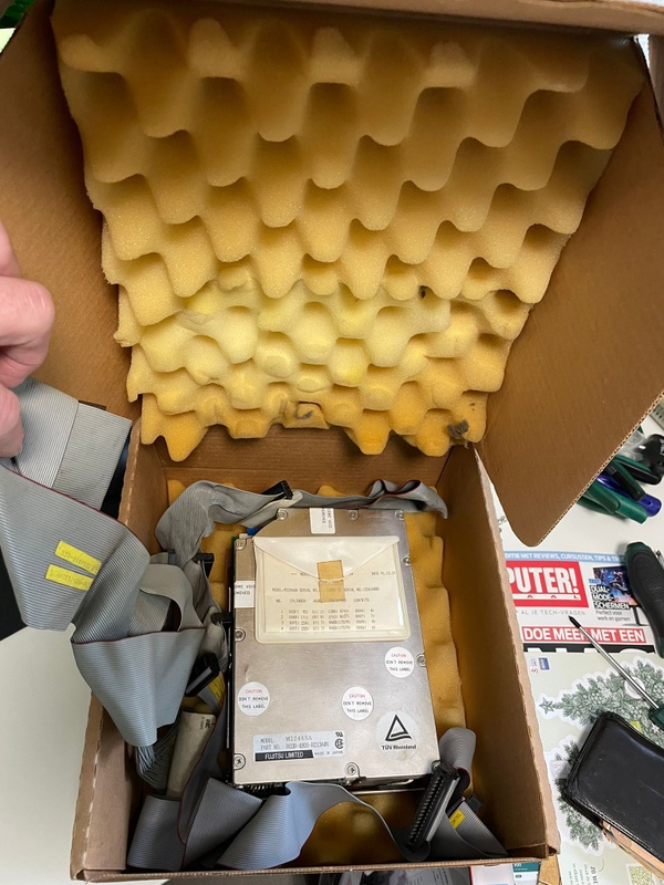 Afbeeldingslocatie: https://tweakers.net/i/JLbJptnjO9gJl2aJr2ovyn1H2VY=/x800/filters:strip_icc():strip_exif()/f/image/j0gUmFryVrs56rgAw9BJ3dR2.jpg?f=fotoalbum_large