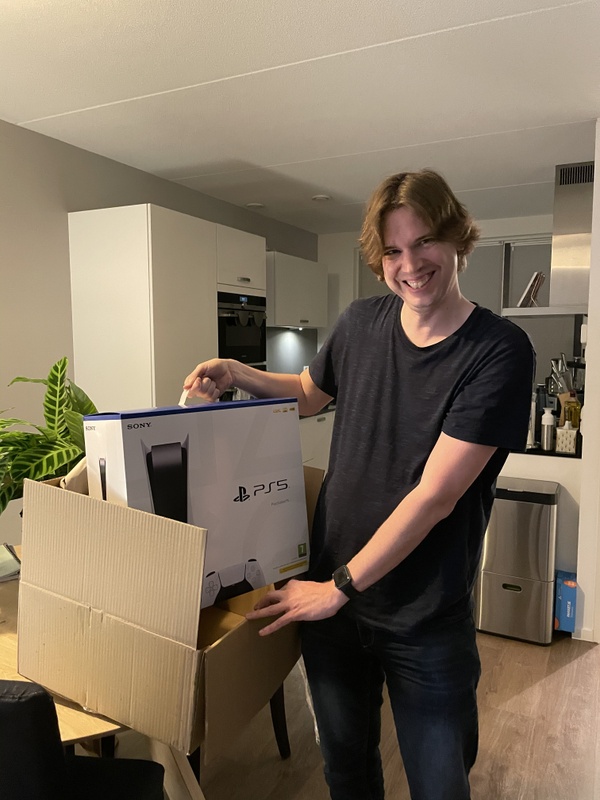 Afbeeldingslocatie: https://tweakers.net/i/JQ-0BjMfBqyq0pyifDDmZ3hpIFM=/x800/filters:strip_icc():strip_exif()/f/image/Q3CquLmTi1Fxc1HANv90y7KC.jpg?f=fotoalbum_large