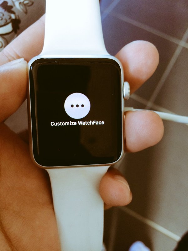Ontwikkelaar hint op Apple Watchjailbreak die custom watchfaces mogelijk maakt Tablets en