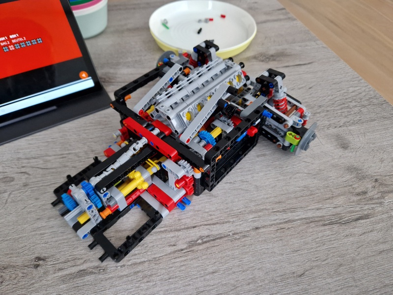 Afbeeldingslocatie: https://tweakers.net/i/JTG7wY1Aw-f07wae6MyuJwPH0PQ=/800x/filters:strip_icc():strip_exif()/f/image/VwEHoJVxqM33wue8035MUhe0.jpg?f=fotoalbum_large