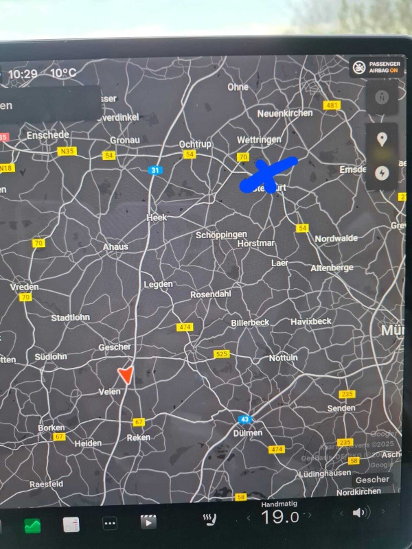 Afbeeldingslocatie: https://tweakers.net/i/JVJhP80mceYN0iQp9V0jf5PdVQY=/x800/filters:strip_icc():strip_exif()/f/image/uXP00DpkDw272GIAzcC4xNIS.jpg?f=fotoalbum_large