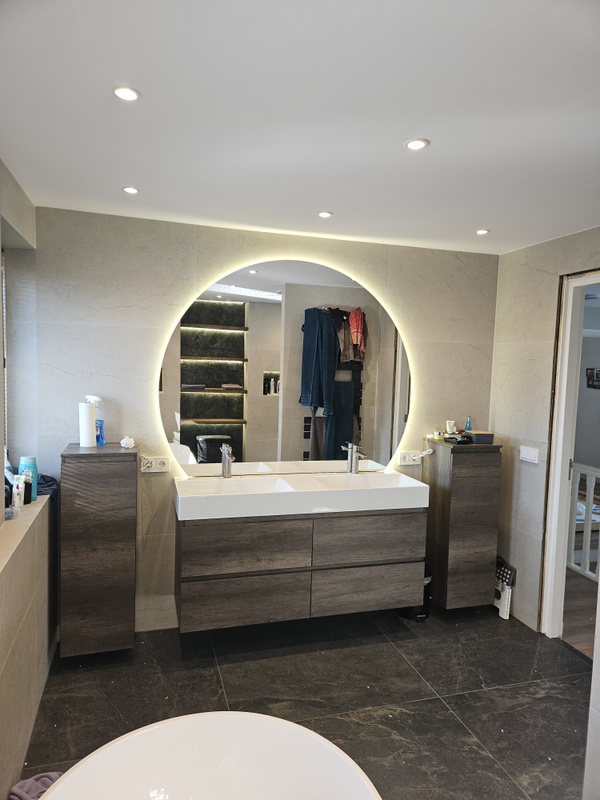 Afbeeldingslocatie: https://tweakers.net/i/JXjCS_9DONzAKjhPHqCVuHnHaMY=/x800/filters:strip_icc():strip_exif()/f/image/4wXS4KkerIp5cnLKMcY8Z6bv.jpg?f=fotoalbum_large