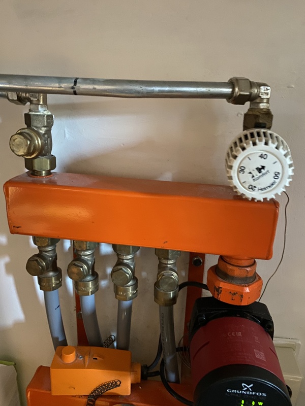 Afbeeldingslocatie: https://tweakers.net/i/JYPyOAryvTighGbgDgGjPbiogik=/x800/filters:strip_icc():strip_exif()/f/image/JxYWIkbD9oZWqtwcpY3bZ7ko.jpg?f=fotoalbum_large