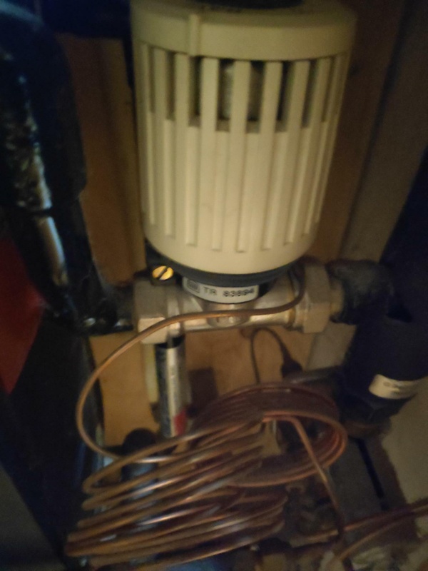 Afbeeldingslocatie: https://tweakers.net/i/J_-tcDfsHXbEJ3vZp0tStC4WdRY=/x800/filters:strip_icc():strip_exif()/f/image/8nKpgso40YnLxeHwfUlA1DRU.jpg?f=fotoalbum_large