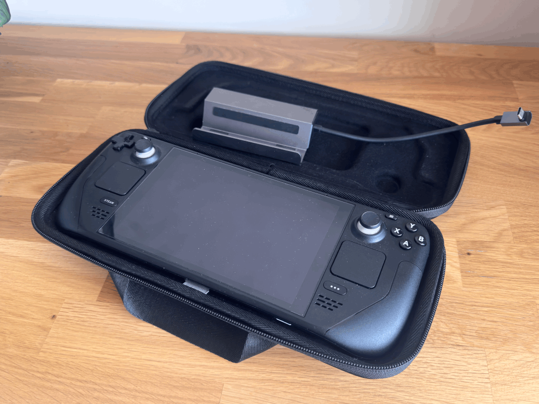 Steam Deck LCD 256GB + 512GB met Dock en 2 Screen Protectors